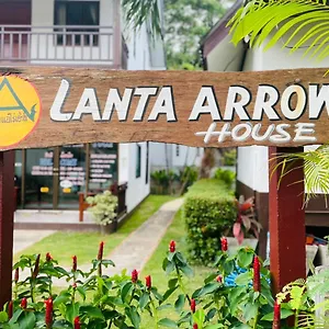 2* Resort Lanta Arrow House